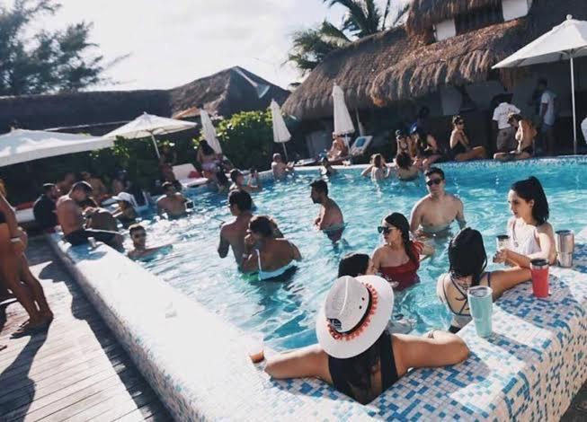 Tucasaenplaya Aparthotel Плая дел Кармен Екстериор снимка